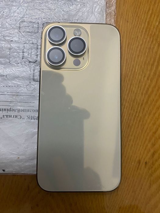Айфон 14 про в идеальном сост