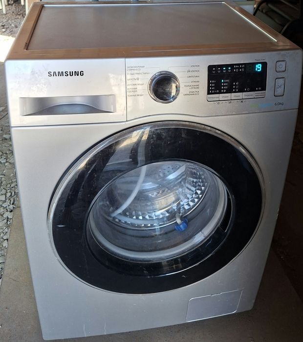 Продам стиральную машинку