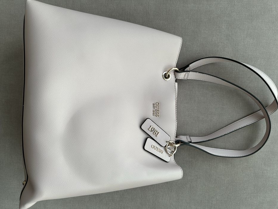 Дамска чанта Guess 1981