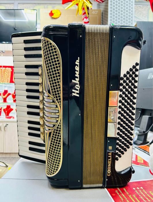 Акордеон Hohner Cornelia lll