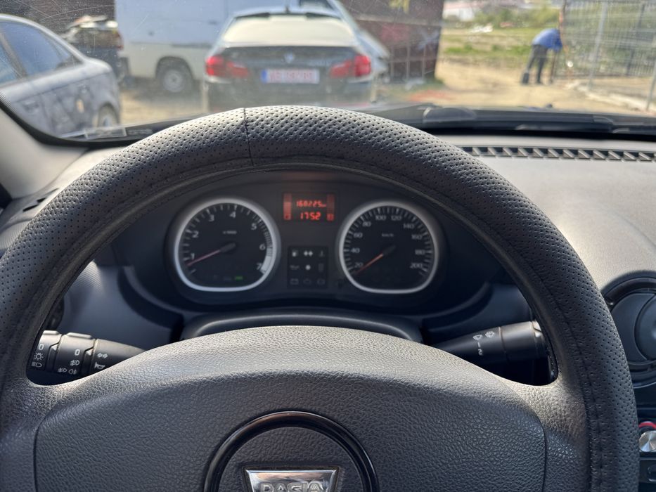 Vand Dacia Duster/4*4 la buton/diesel/168000km/2011/