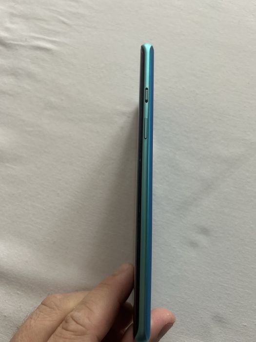 Telefon One plus 8