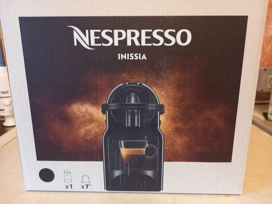 Aparat de cafea Nespresso Inissia negru