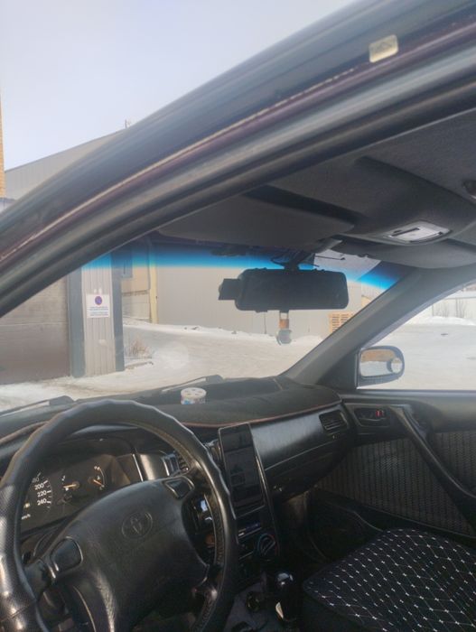 Toyota карина е сатылады