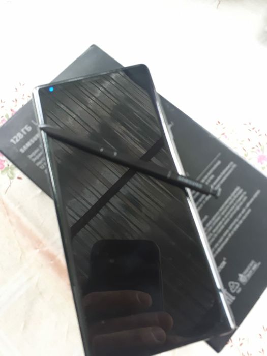 Продам смартфон галакси ноут 9