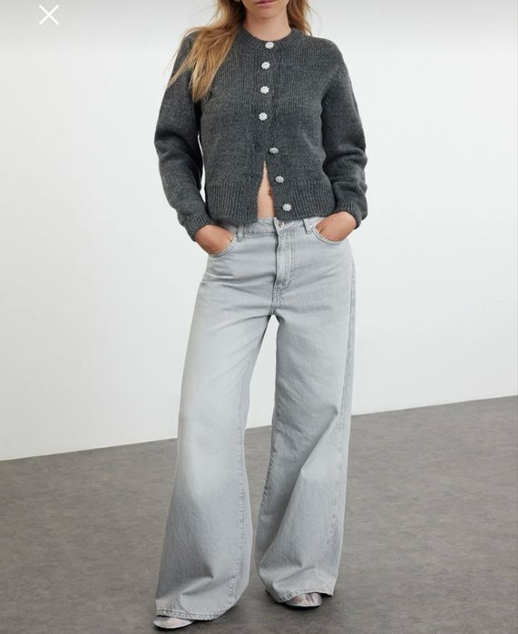 Дамска сива жилетка