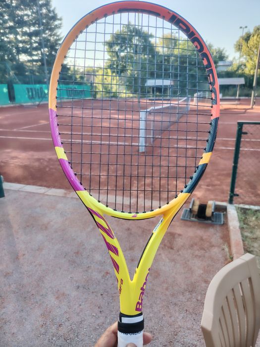 Продавам тенис ракета Babolat Rafa. Перфектна