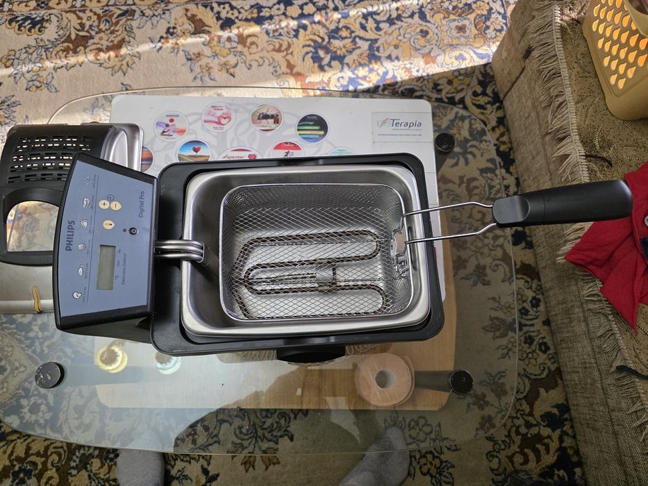 Friteusa  cu ulei PHILIPS