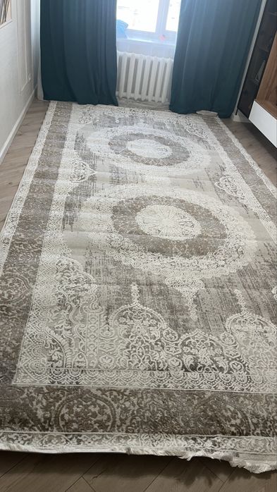 Ковер новый 5*2.5 м