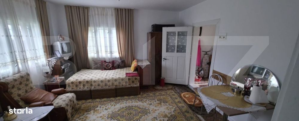 Teren 10.000 mp, cu 2 case, de vacanta, zona Maguri-Racatau