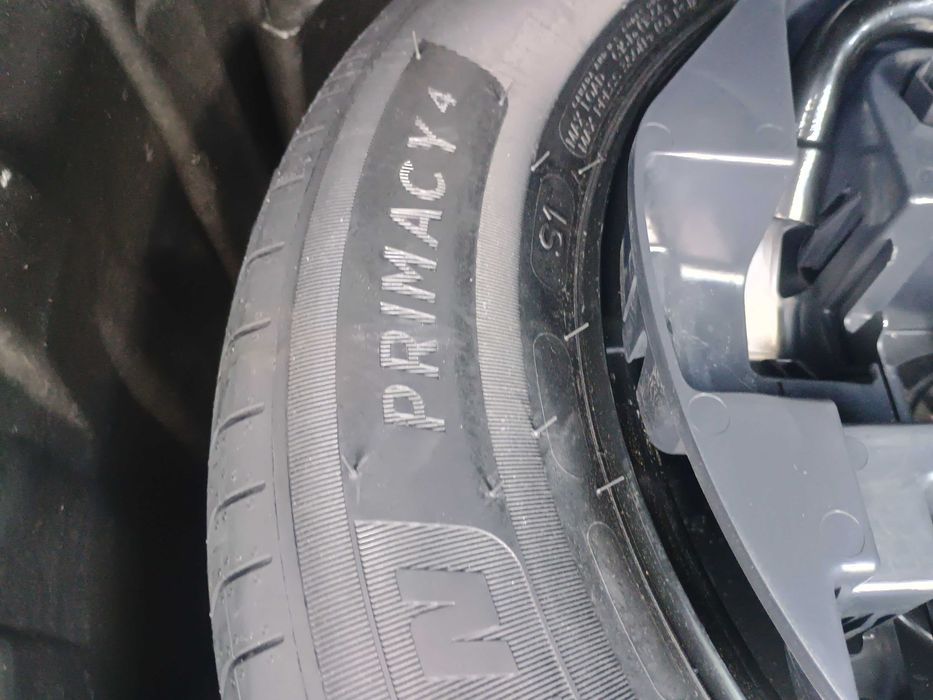 Vand, anvelopa Michelin, 195/65/R15, neutilizata, cu janta, zero km.