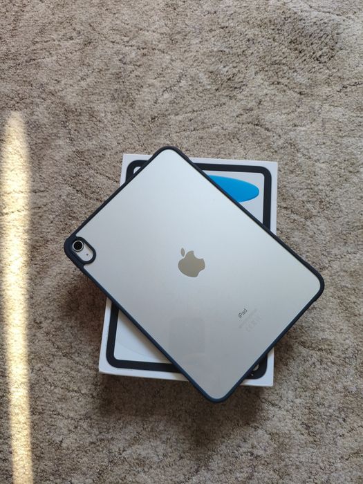 iPad 10, 64GB, WiFi, impecabilă,pachet complet