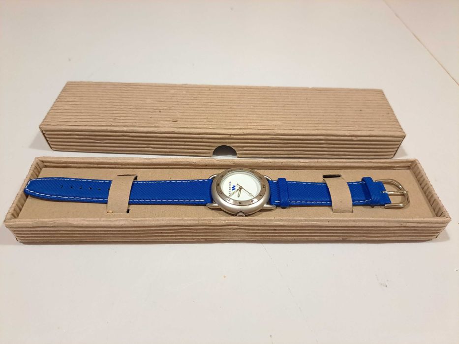 Ръчен часовник Мобиком , Нов