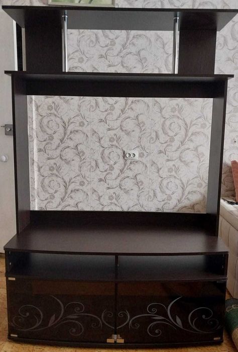 Телевизионная тумба.