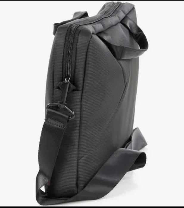 Geantă noua Laptop 14 15 15.6" RivaCase Slim  neagra Nefolosită Riva