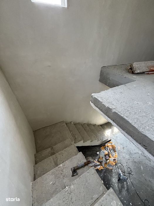 Vilă cu 4 camere, Navodari