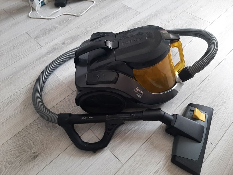Пылесос Tefal в отличном состоянии