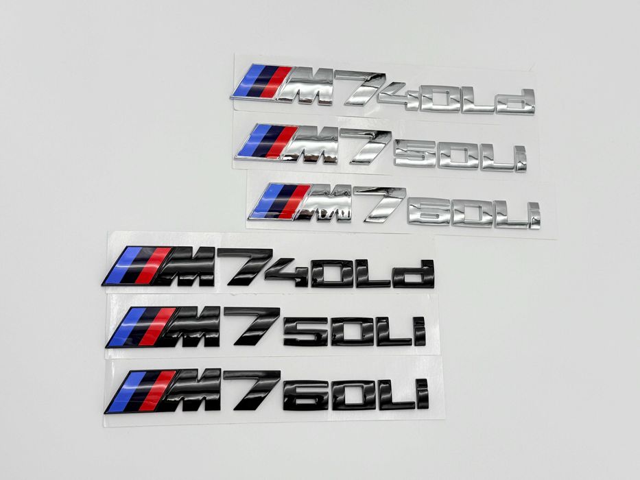 Emblema Compatibila BMW M seria 7 G70 Motorizare spate
