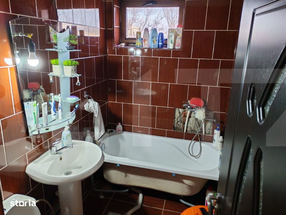 Apartament 3 camere, 58 mp, Aleea Muncii – centrala proprie