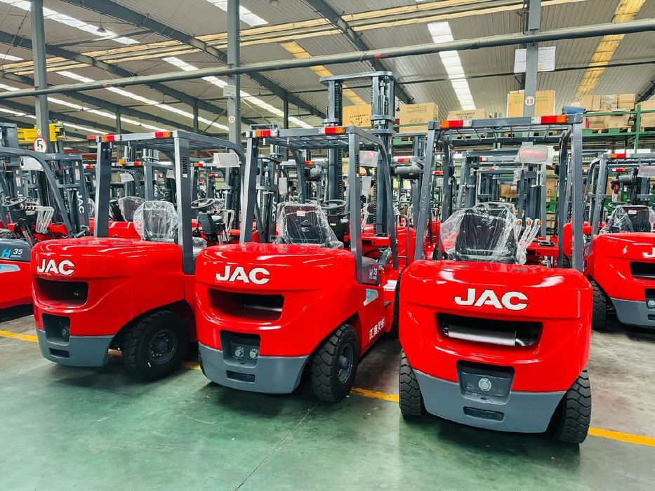 JAC Вилочный погрузчик Авто Кара Avto Kara 3 тонный механика