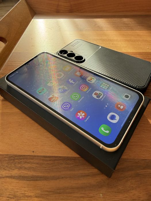 Samsung Galaxy S23FE  256 Gb Като нов