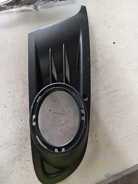 Grila Proiector Bara Dreapta Fata Volkswagen Golf Vi (5K1) [ 2008 - 2013 ] Oem 5K0853666