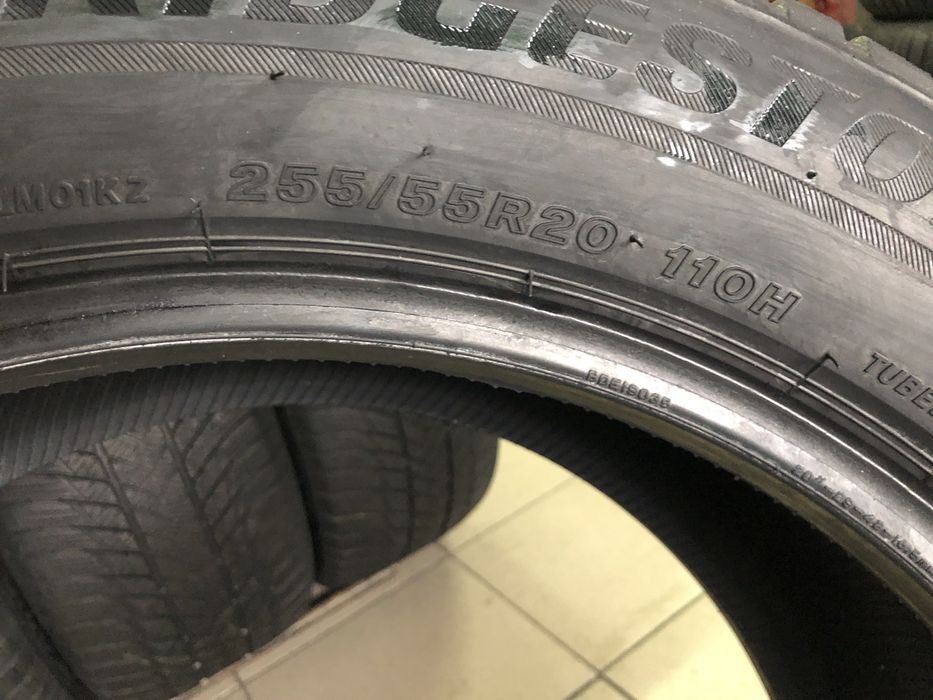 255 55 20 Bridgestone de iarna