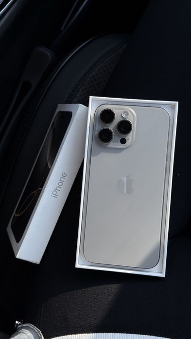 Продам Iphone 16 pro max 512gb