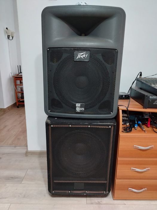 Vând sistem audio profesional 800W complect