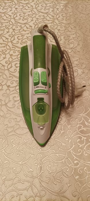 Утюги с терморегулятором и паровой