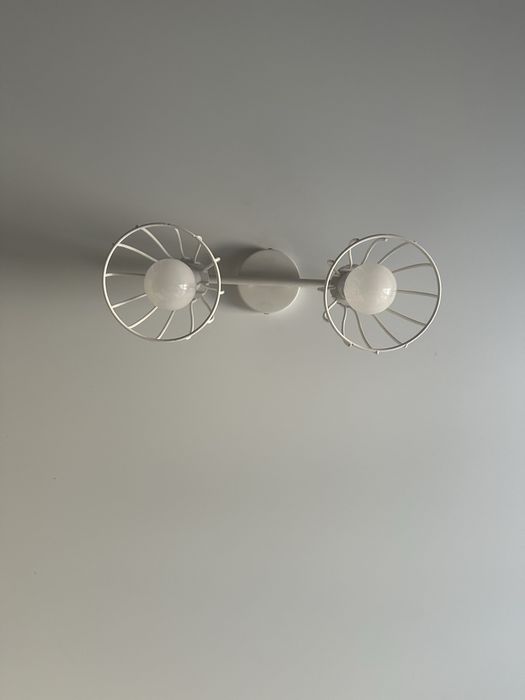 Продам люстры 2 шт