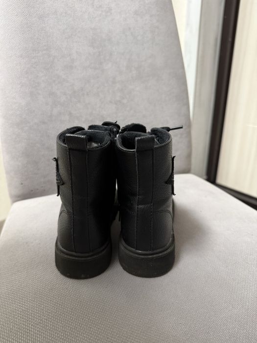 Полусапоги для девочки в очень хорошем состояни