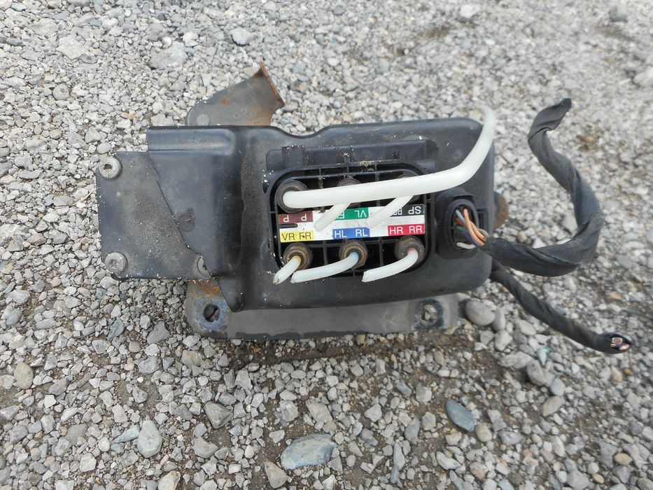 Разпределител за въздушно окачване , клапан и airmatic от Мерцедес