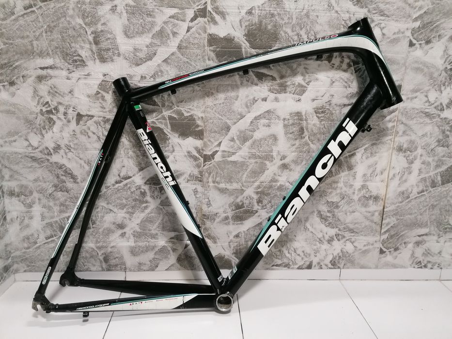 BIANCHI   Impulso Шосейна рамка
