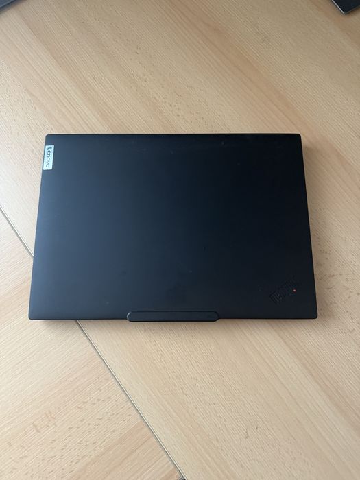Lenovo ThinkPad T14 Gen 5 32GB Ram / 1TB SSD