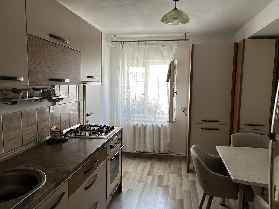Apartament 4 camere