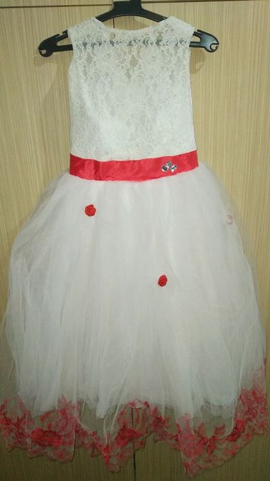 Rochie pt.fetite,mireasa mica