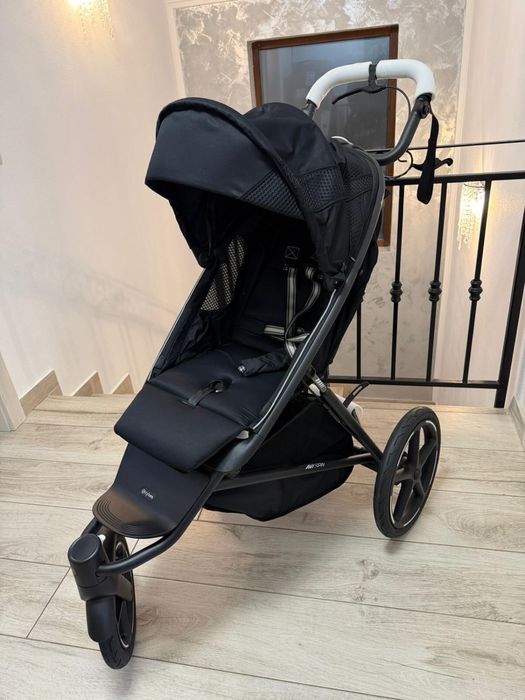 Cybex Avi Spin negru