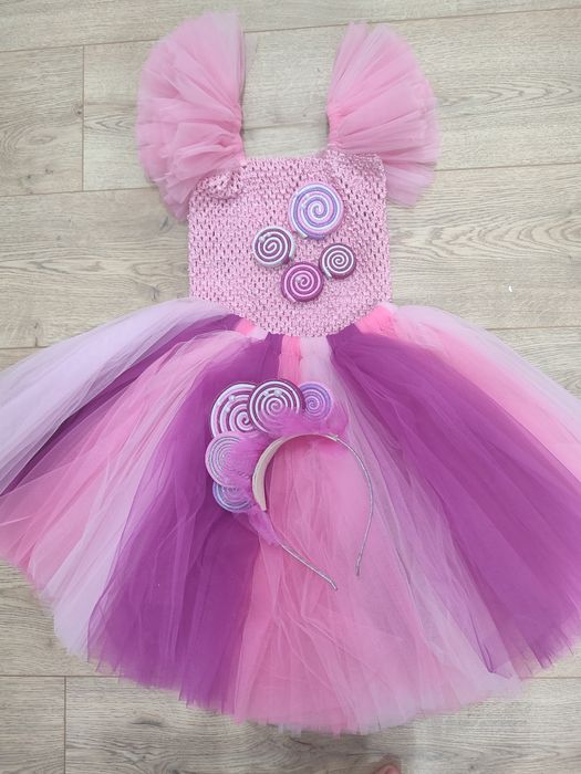 Продам костюм "Конфетки"