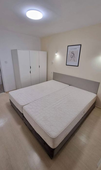 Дава се под наем Двустаен апартамент в Варна, Център - 75 кв.м за 459 € - Снимка #10