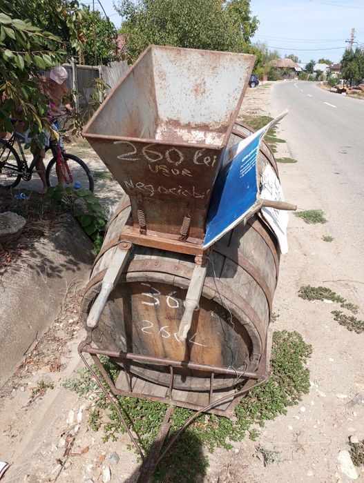 Butoi vin zdrobitoare