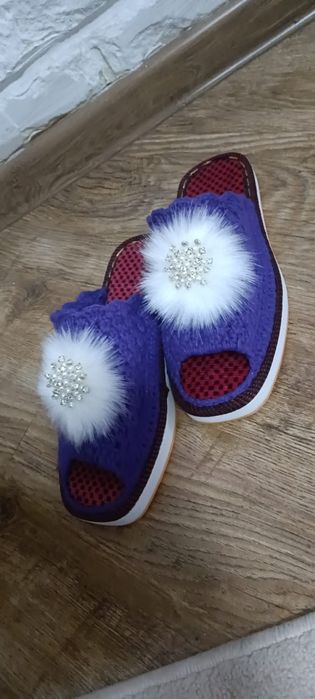 Продам Вязаные домашние тапочки