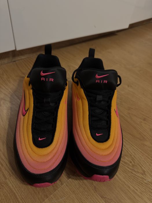 Nike Air Max 270/ Nike Air Max 97