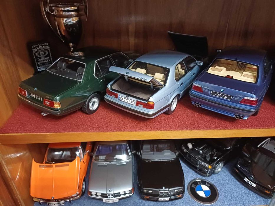 BMW E23 733i 1/18 1977г./тъмнозелен металик/KKscale 1 of 1000