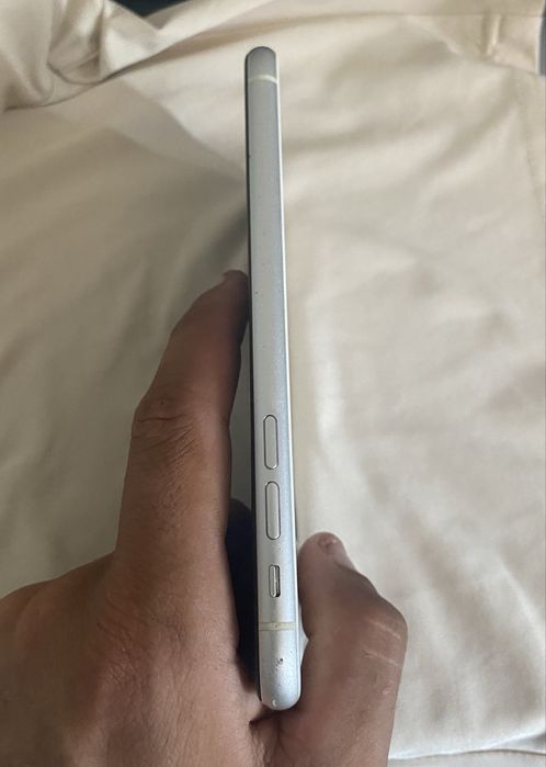 Iphone 11 alb ‼️‼️