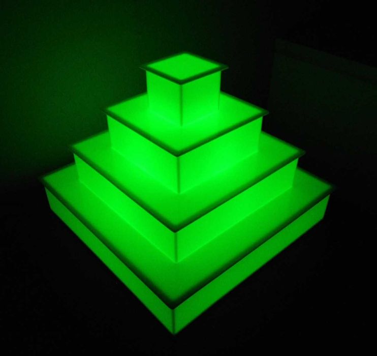 Mobilier led la comanda