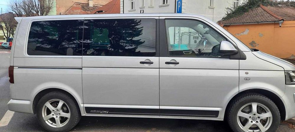 VOLKSWAGEN Multivan 2013
