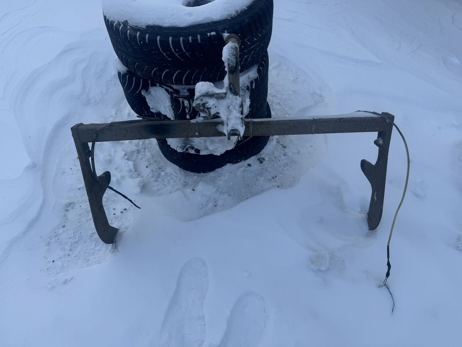 Продам фаркоп на Ларгус оригинал