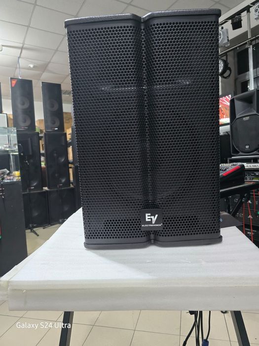 Electro-Voice TX1122 — комплект 2 колонки