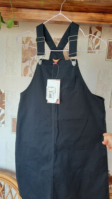 Продам школьный костюм тройка на девочку